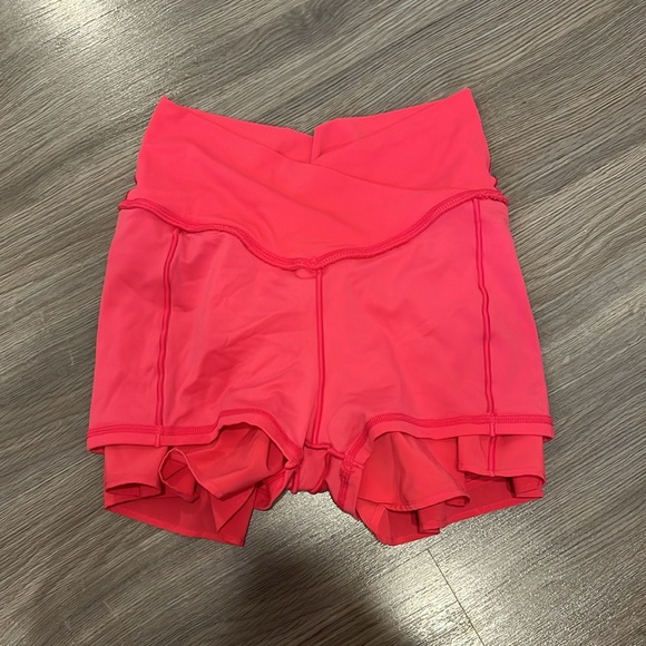 Aerie, Flowy, Cross waist band shirts, size small - Picture 3 of 4